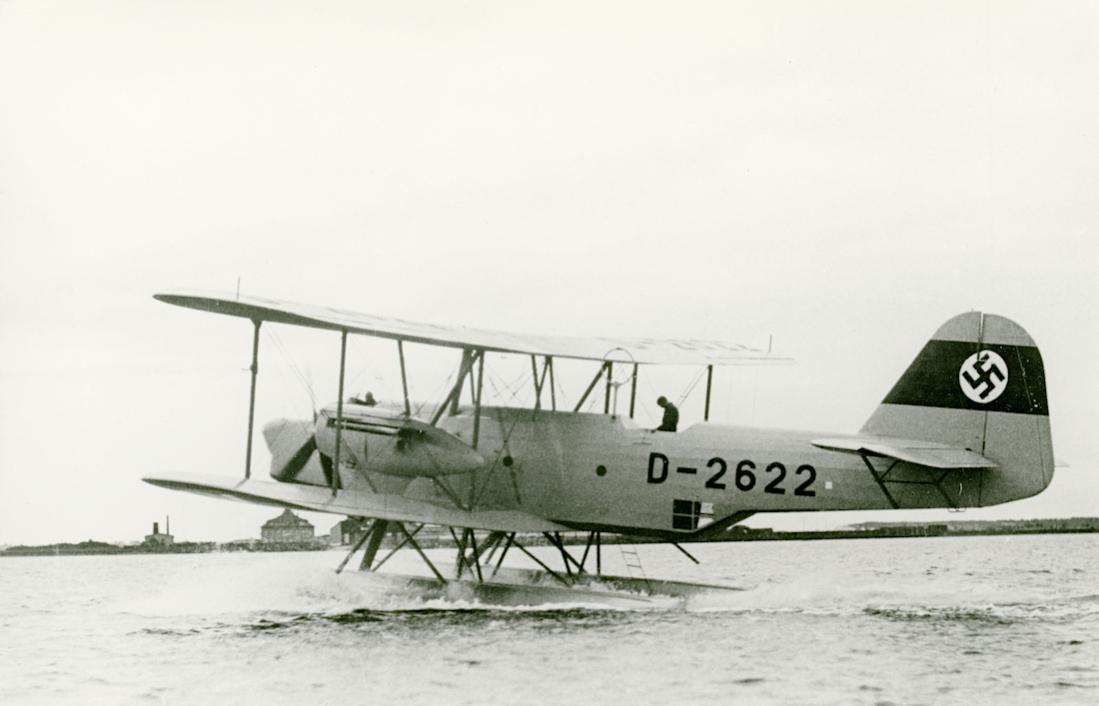 Naam: Foto 451. D-2622 (D-AKIV). Heinkel He 59 B. Werknr. 442. 1100 breed.jpg
Bekeken: 1725
Grootte: 58,6 KB
