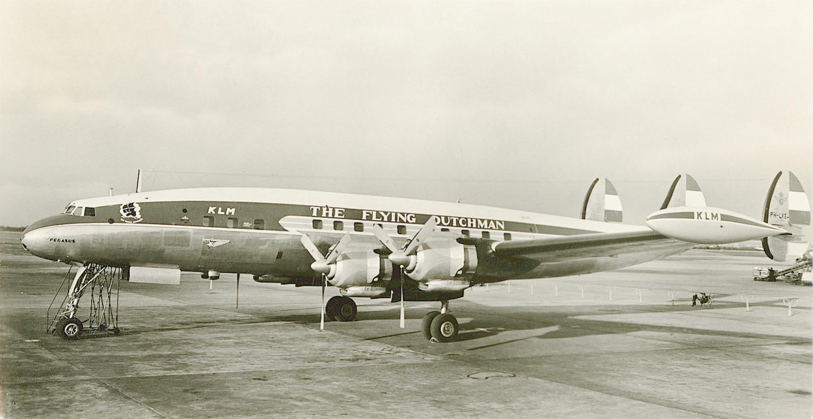 Naam: Kaart 797 (gecropt). PH-LKE 'Pegasus'. Lockheed L-1049 Super Constellation. 1600 breed.jpg
Bekeken: 1079
Grootte: 135,2 KB