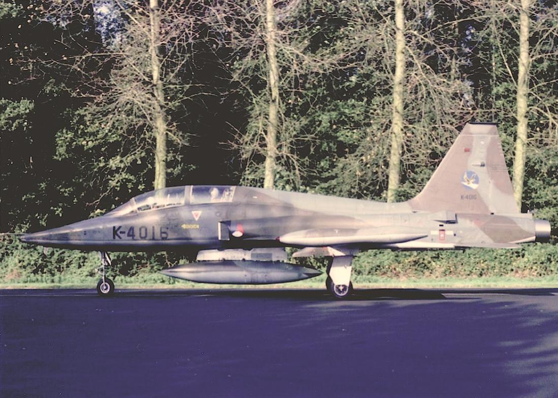 Naam: Foto 211. 'K-4016'. Northrop NF-5B. 1100 breed.jpg
Bekeken: 1338
Grootte: 155,6 KB