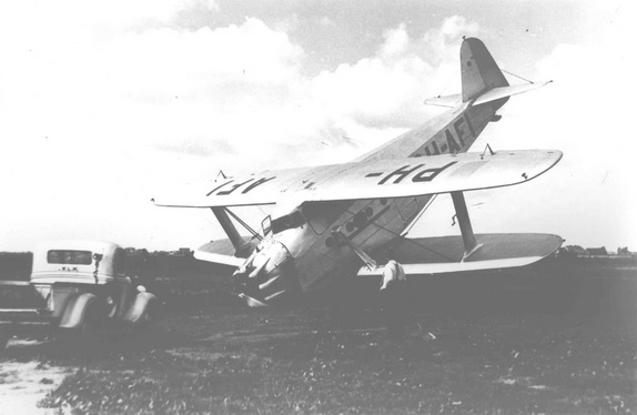 Naam: Carley Jumbo crash.jpg
Bekeken: 1267
Grootte: 44,7 KB