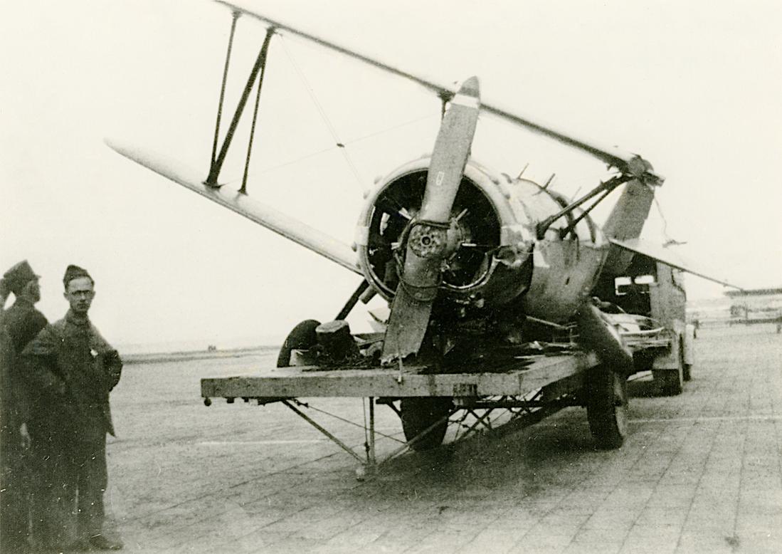 Naam: Foto 112. %2211%22. Koolhoven FK.51. Crash Kuiter, Stb 1938. 1100 breed.jpg
Bekeken: 1721
Grootte: 101,2 KB