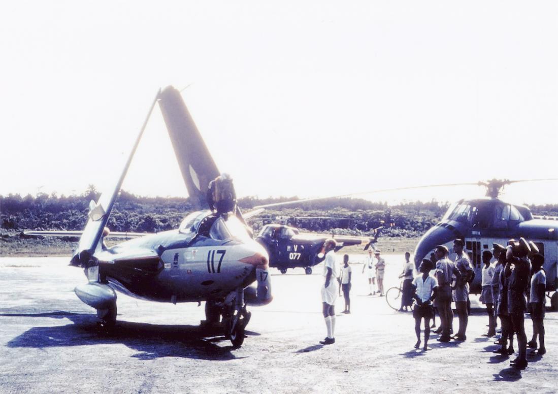 Naam: #353. '117' (eerder 'F-57'). Hawker FGA-50 Seahawk, zo te zien in NNG. 1100 breed.jpg
Bekeken: 2952
Grootte: 86,5 KB