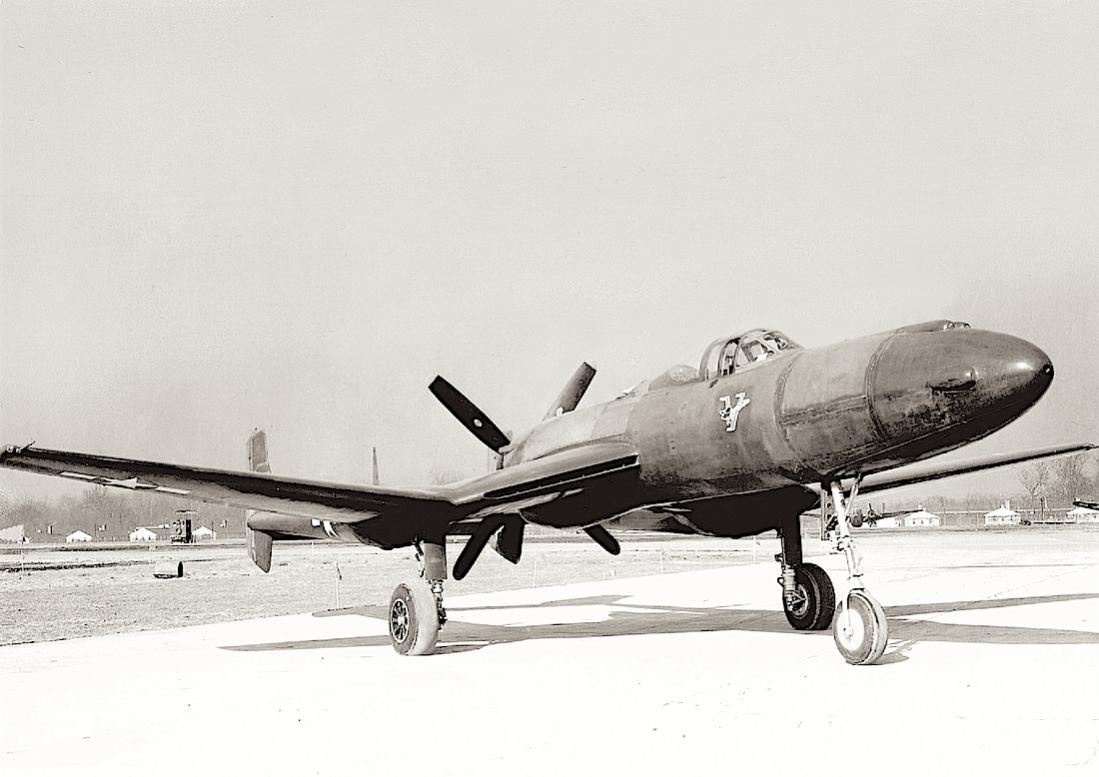 Naam: Foto 736. Vultee XP-54. 1100 breed.jpg
Bekeken: 1656
Grootte: 82,7 KB