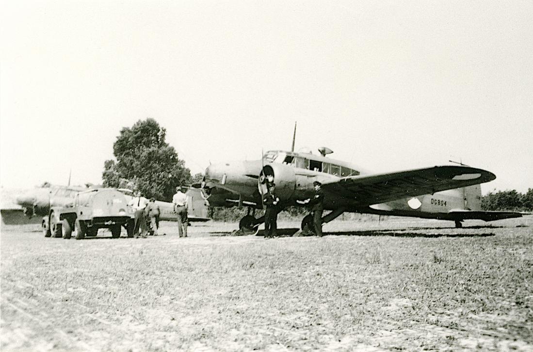 Naam: Foto 226. Avro Type 652A Anson Mk. I. 1100 breed.jpg
Bekeken: 2268
Grootte: 114,6 KB