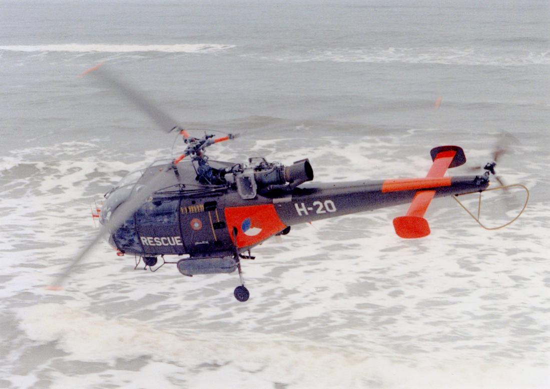 Naam: Foto 233. 'H-20 (naam toestel %22Betty%22)'. Arospatiale Alouette III van de SAR. 1100 breed.jpg
Bekeken: 1270
Grootte: 89,2 KB