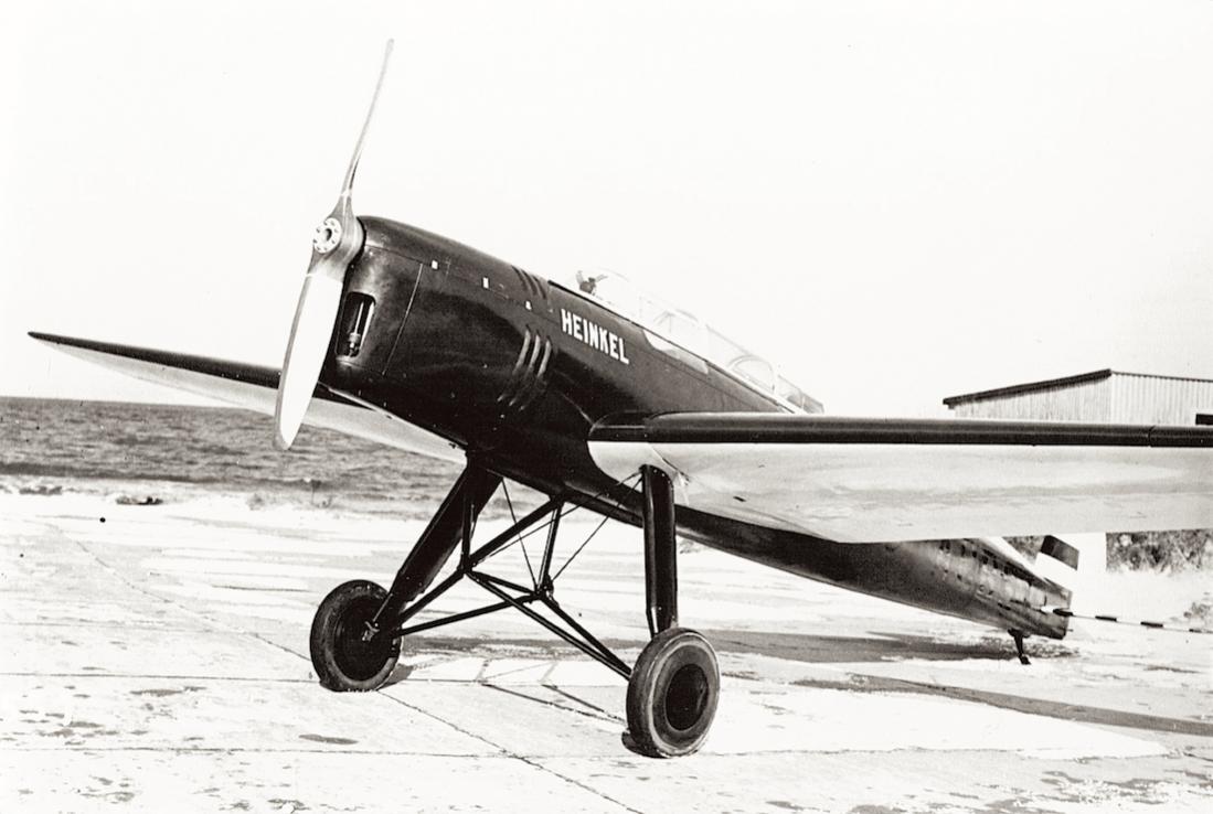 Naam: Foto 477. D-2305. Heinkel He 64 C. 1100 breed.jpg
Bekeken: 1566
Grootte: 81,2 KB