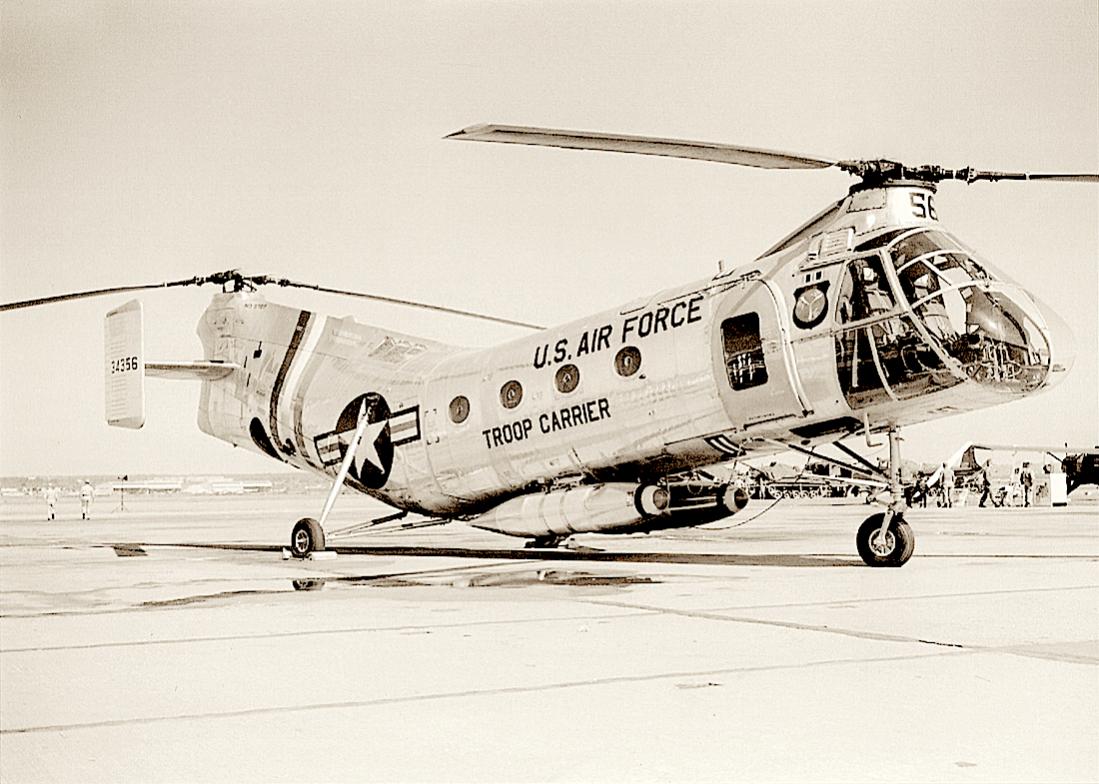 Naam: Foto 771. 53-4356 (MSN B.106). Piasecki (later Vertol) H-21B Workhorse. Redesigned CH-21B and HH.jpg
Bekeken: 260
Grootte: 115,4 KB