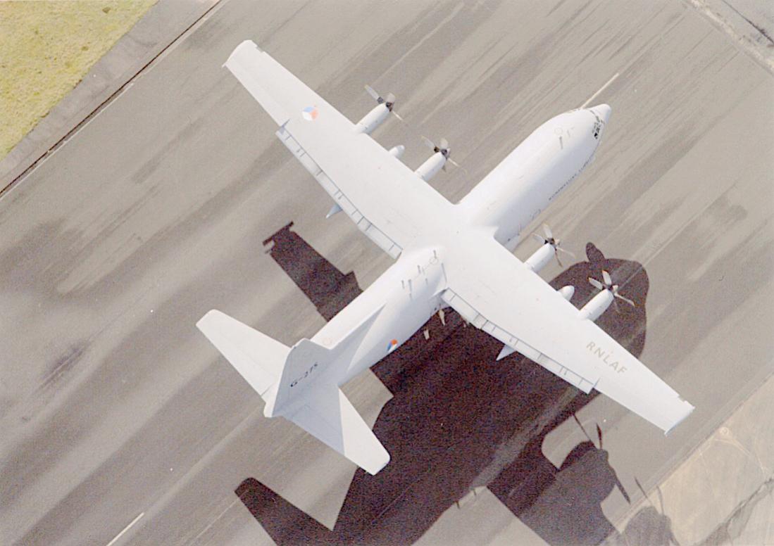 Naam: Foto 259. G-275. Lockheed Hercules. 1100 breed.jpg
Bekeken: 982
Grootte: 89,3 KB