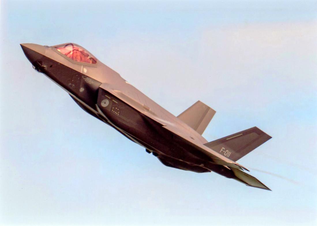 Naam: Foto 260. 'F-011'. Lockheed Martin F-35A Lightning II. 1100 breed.jpg
Bekeken: 507
Grootte: 45,3 KB