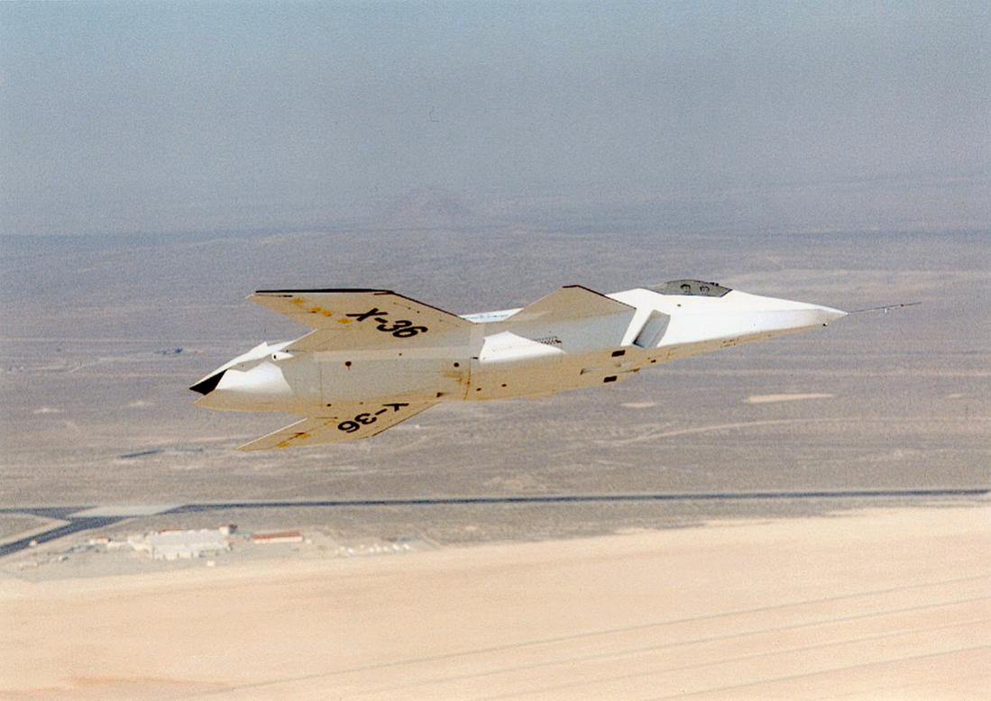 Naam: Foto 777. McDonnell Douglas (later Boeing) X-36. Tailless Fighter Agility Research Aircraft. 110.jpg
Bekeken: 2476
Grootte: 91,8 KB