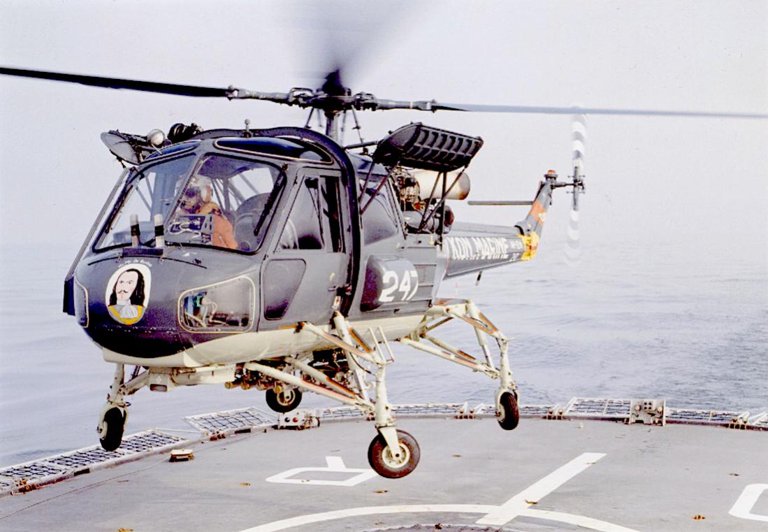 Naam: #383. 247. Westland Wasp Mk.I, Michiel De Ruyter afgebeeld op de neus. 1100 breed.jpg
Bekeken: 1027
Grootte: 104,7 KB