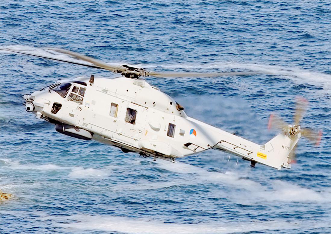 Naam: #386. 'N-175%22. NH-90 MLD. 1100 breed.jpg
Bekeken: 882
Grootte: 165,2 KB