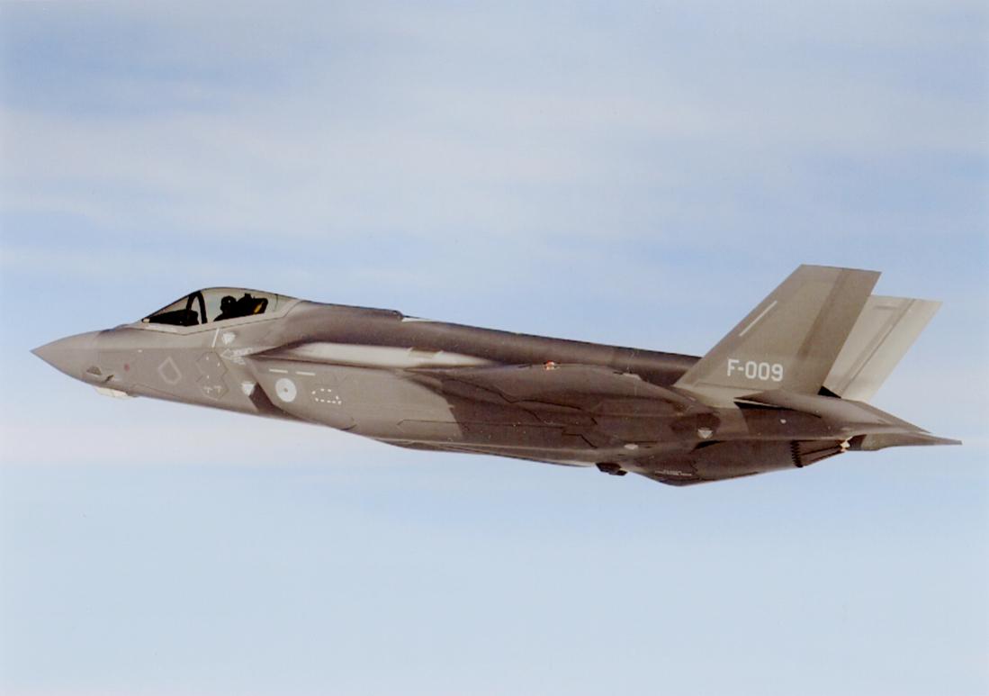 Naam: Foto 269. 'F-009'. Lockheed Martin F-35A Lightning II. 1100 breed.jpg
Bekeken: 1242
Grootte: 36,6 KB