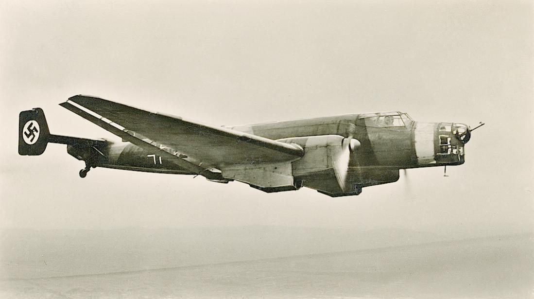 Naam: Foto 580. Junkers Ju-86. 1100 breed.jpg
Bekeken: 510
Grootte: 54,1 KB