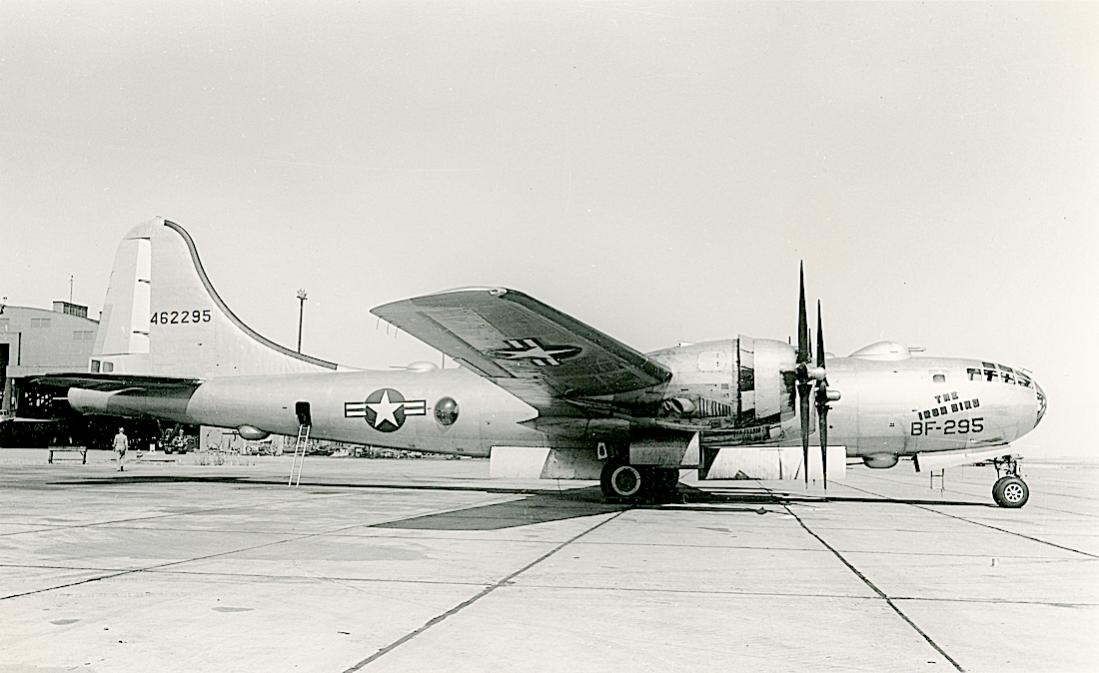 Naam: Foto 798. 44-62295. (MSN 11772). Boeing B-29A-70-BN Superfortress. Delivered to USAAF 24Apr46.  .jpg
Bekeken: 388
Grootte: 82,6 KB