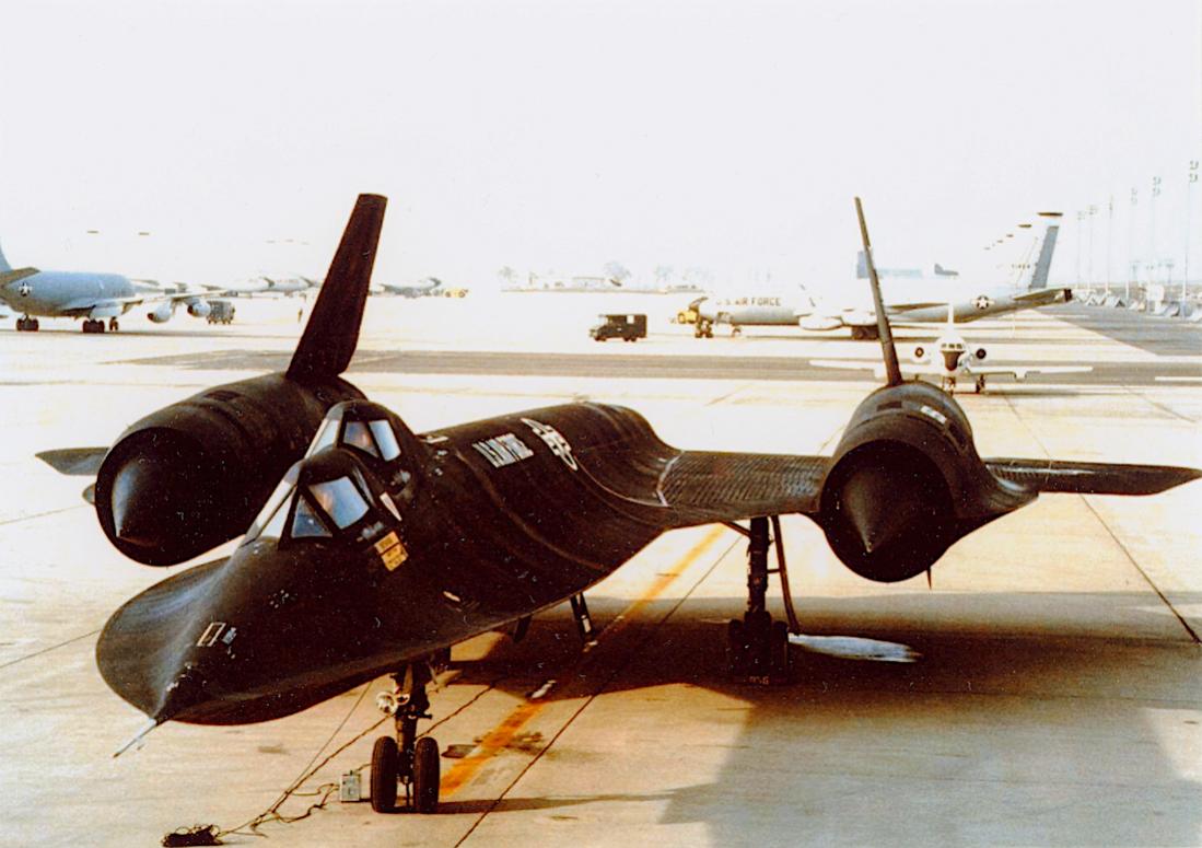 Naam: Foto 810. Lockheed SR-71B. 1100 breed.jpg
Bekeken: 465
Grootte: 91,9 KB