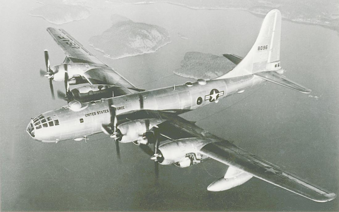 Naam: Foto 817. 48-096. (MSN 15905). Boeing B-50D-95-BO Superfortress. Converted to EB-50D as mothersh.jpg
Bekeken: 1125
Grootte: 83,6 KB