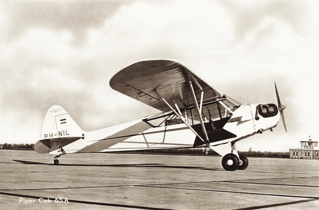 Naam: Kaart 868. PH-NIL. Piper Cub. 1100 breed.jpg
Bekeken: 590
Grootte: 92,4 KB
