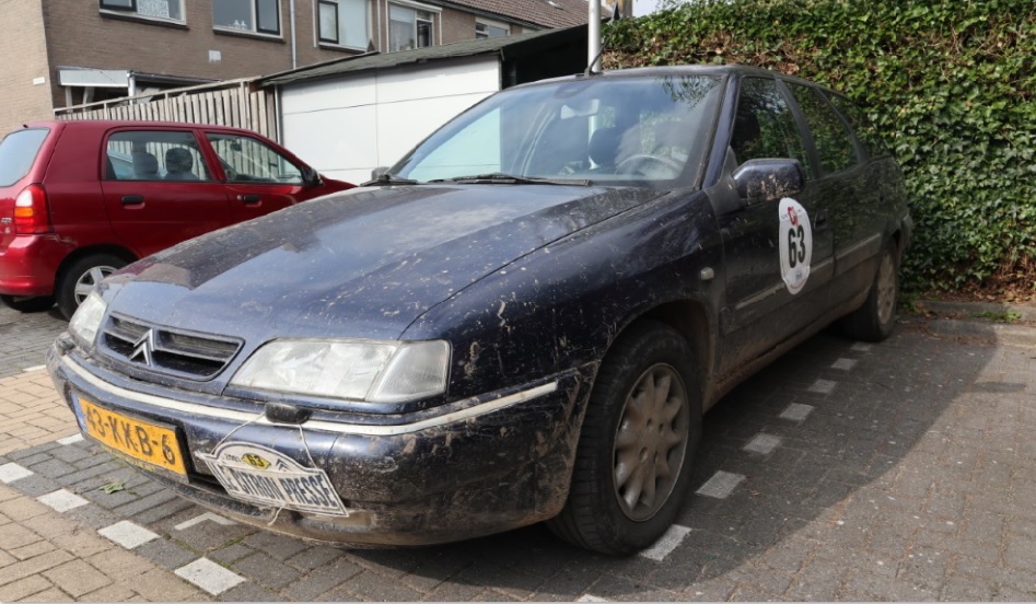 Naam: V6 met modder 2.jpg
Bekeken: 565
Grootte: 195,8 KB