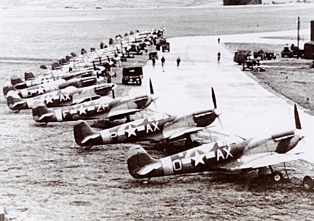 Naam: Foto 831. Amerikaanse Spitfires. 1100 breed.jpg
Bekeken: 568
Grootte: 144,7 KB