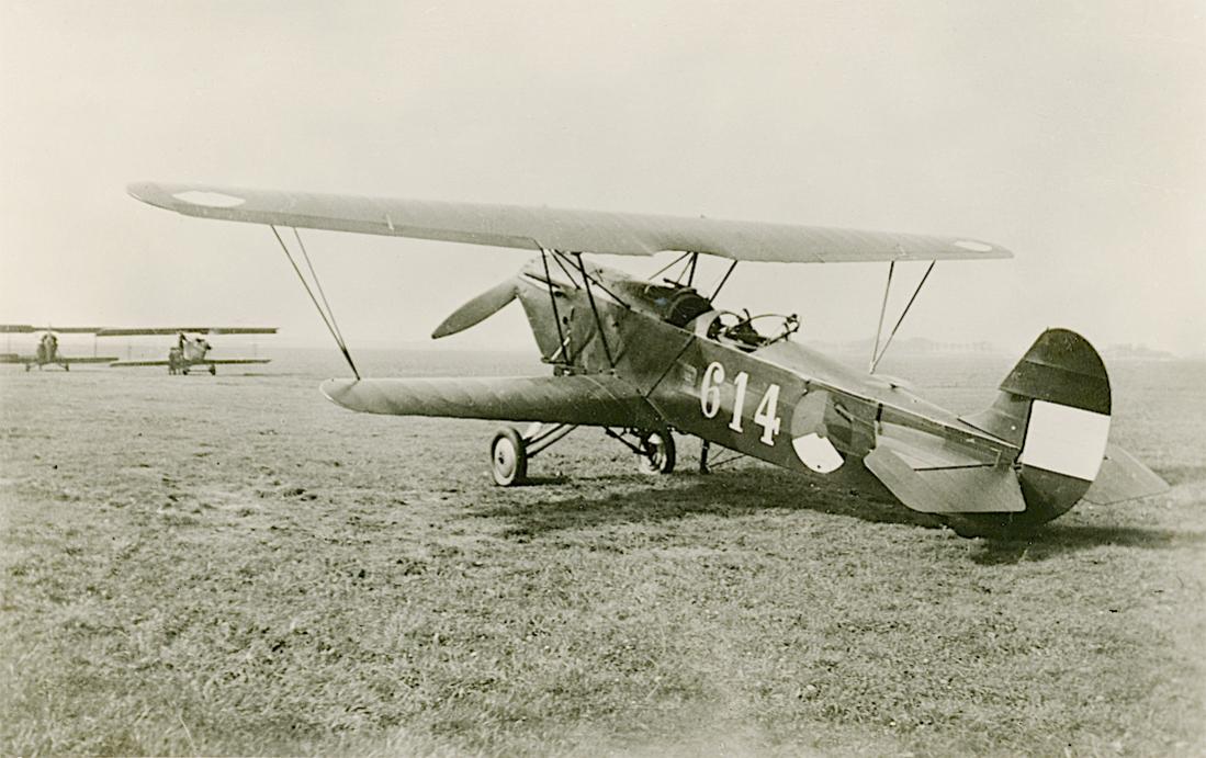 Naam: Foto 150. '614'. Fokker C.Vd. 1100 breed.jpg
Bekeken: 299
Grootte: 103,8 KB
