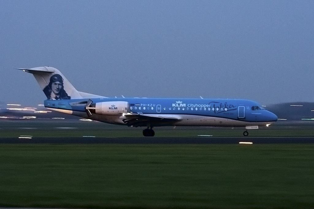 Naam: PH-KZU_16okt17EHAM.jpg
Bekeken: 327
Grootte: 192,6 KB