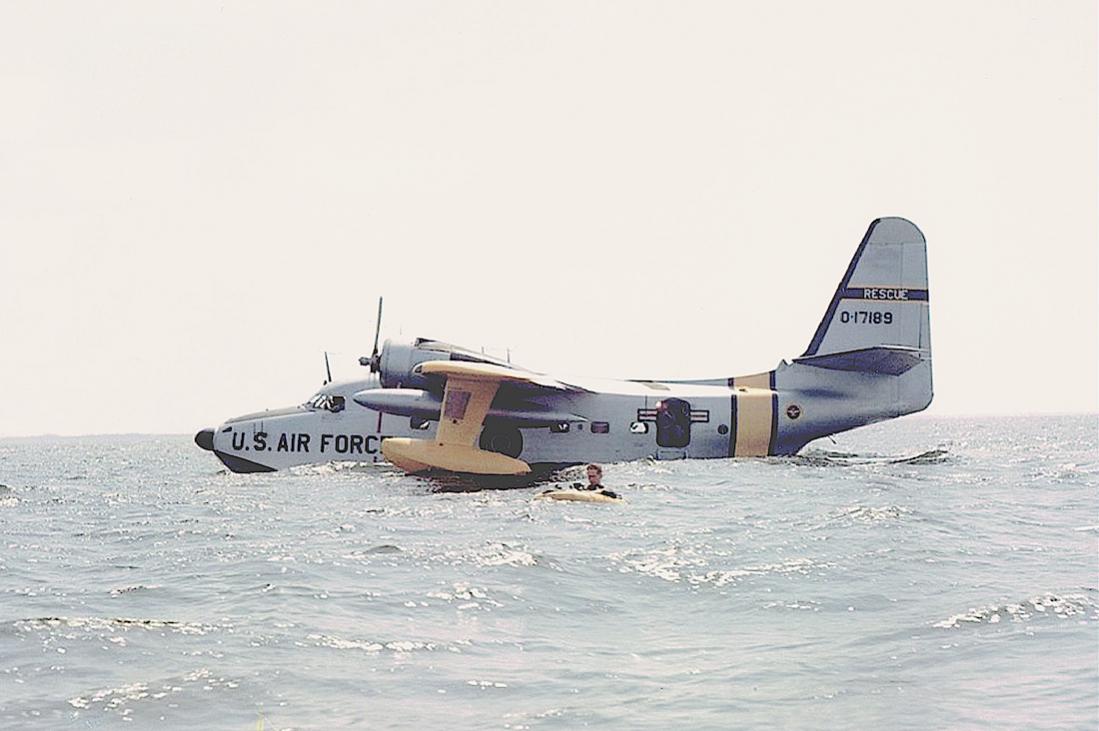 Naam: Foto 844. 0-17189 (51-7189). MSN 248. Grumman HU-16B Albatross. 1100 breed.jpg
Bekeken: 531
Grootte: 77,9 KB