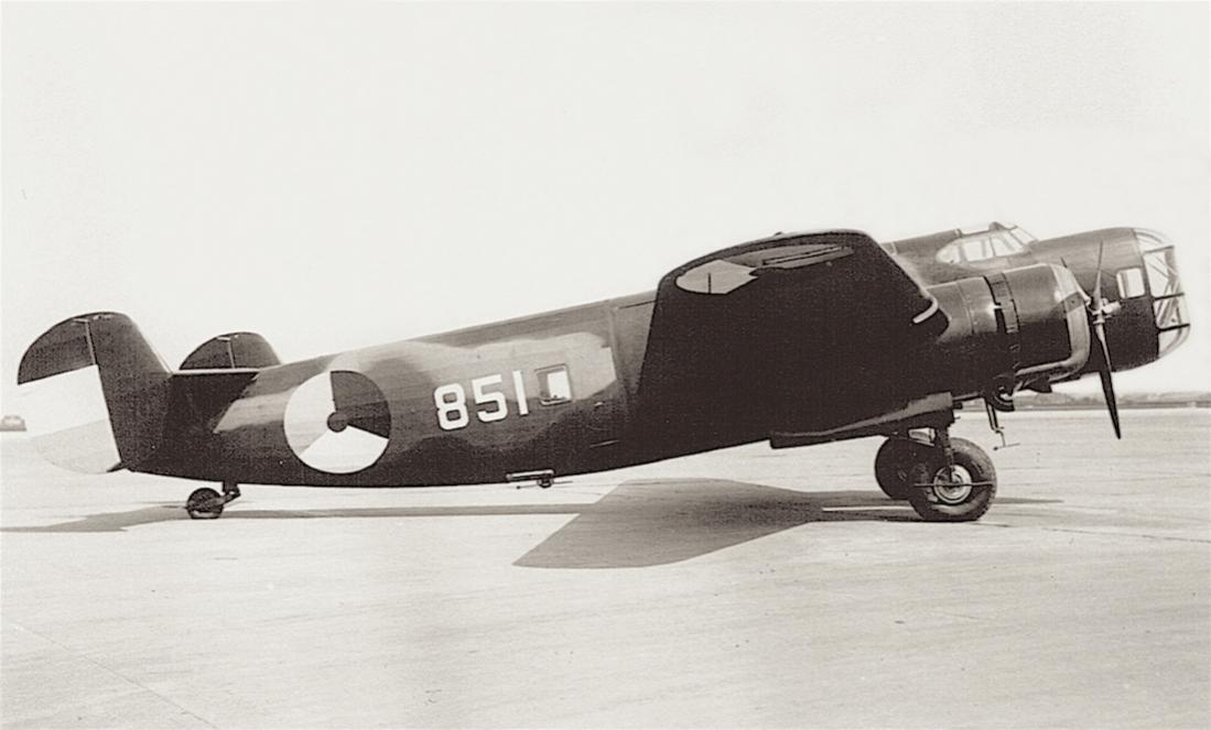 Naam: Foto 155. 851. Fokker T.V. 1100 breed.jpg
Bekeken: 888
Grootte: 62,5 KB