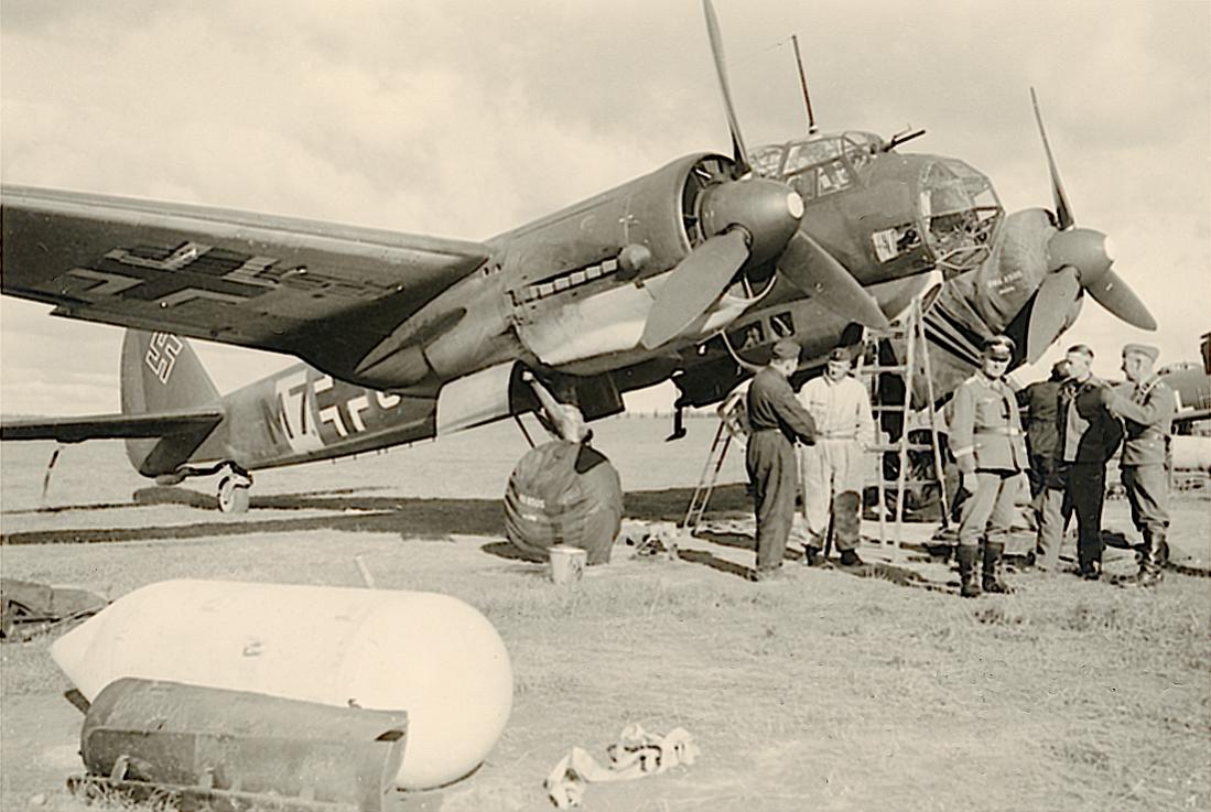Naam: Foto 611. M7+??. Junkers Ju-88. 1100 breed.jpg
Bekeken: 418
Grootte: 110,3 KB