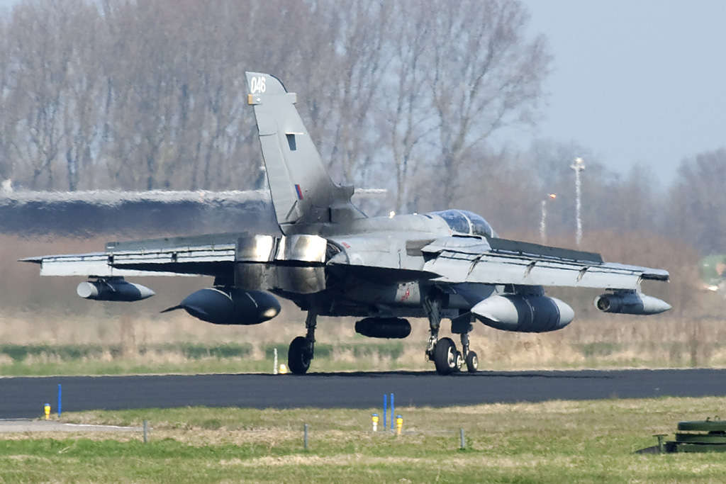 Naam: ZA554_046_23mar17EHLW4.jpg
Bekeken: 728
Grootte: 234,5 KB