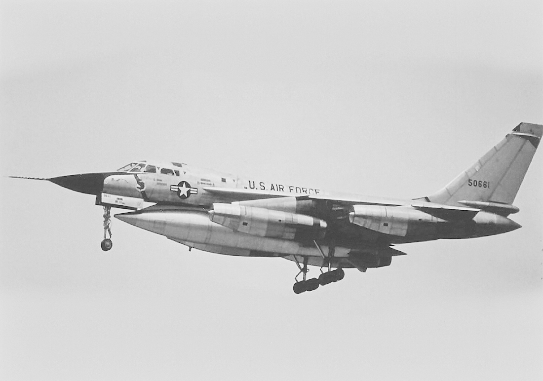 Naam: Foto 856. 50661. Convair B-58 Hustler. 1100 breed kopie.jpg
Bekeken: 529
Grootte: 373,9 KB