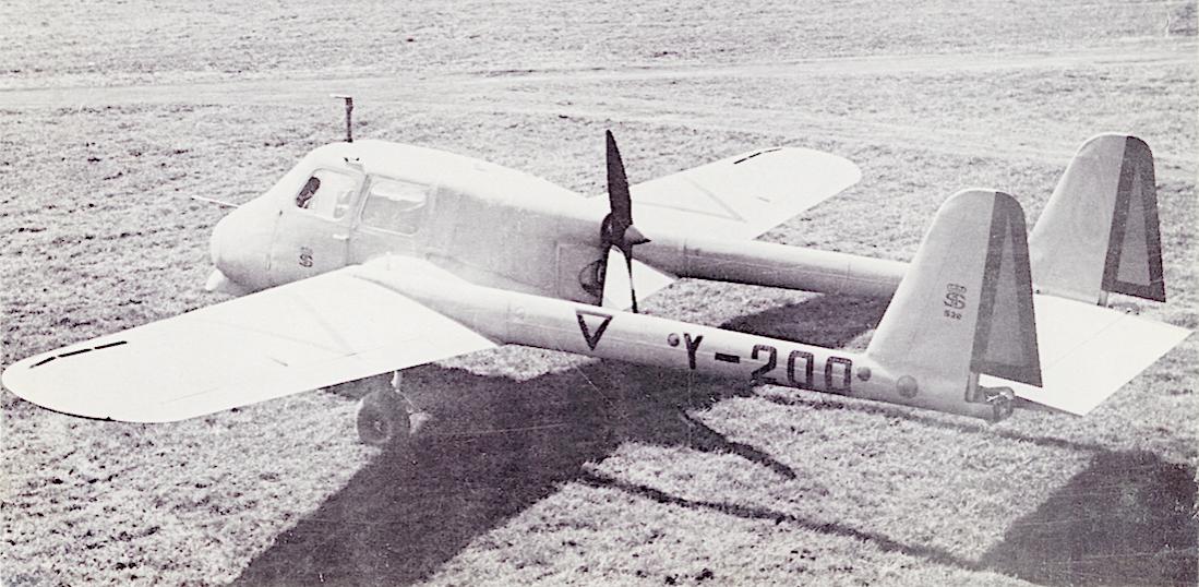 Naam: Foto 406. Y-200. Dit is een pseudo-militair registratienummer. Is geen eigendom geweest van de M.jpg
Bekeken: 801
Grootte: 115,8 KB