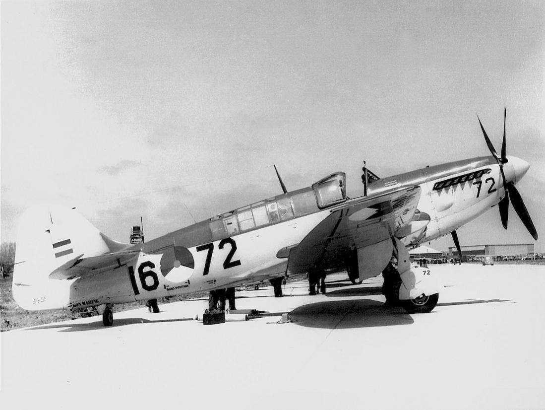 Naam: #434. 16-72 (= K-72), later P-72 en 011. Fairey Firefly NF.Mk. V. 1100 breed.jpg
Bekeken: 430
Grootte: 87,7 KB