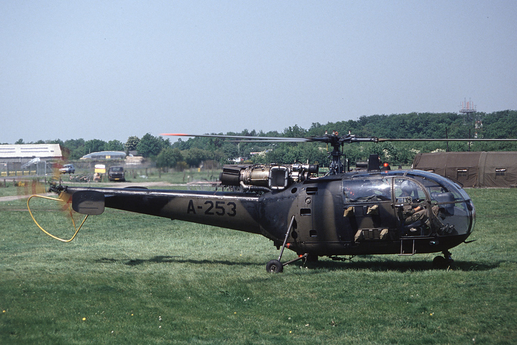 Naam: A-253_12mei93EHGG1.jpg
Bekeken: 296
Grootte: 315,0 KB