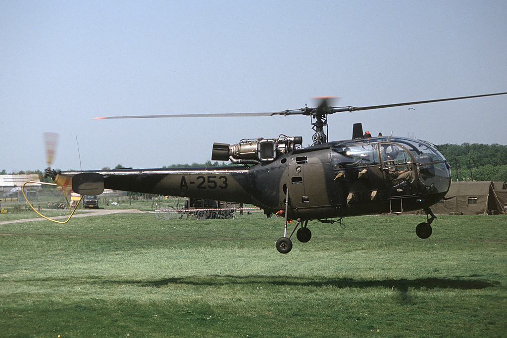 Naam: A-253_12mei93EHGG2.jpg
Bekeken: 301
Grootte: 317,1 KB