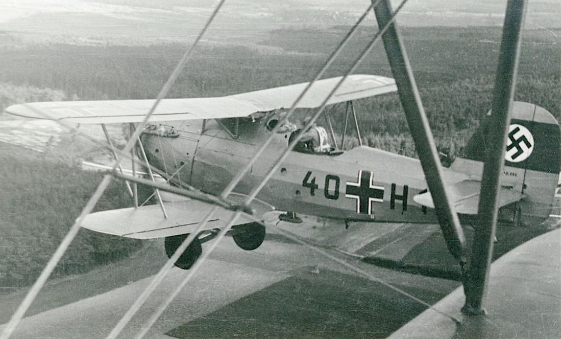Naam: Foto 630. Heinkel He 45. 1100 breed.jpg
Bekeken: 284
Grootte: 105,3 KB