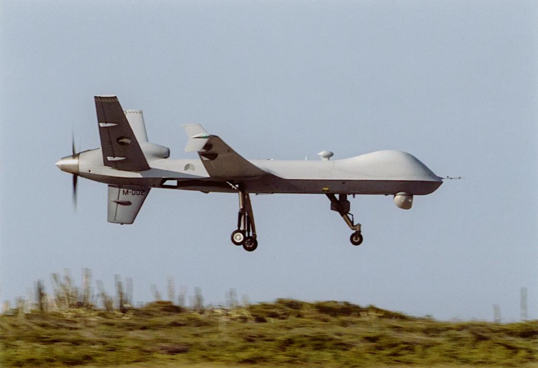 Naam: Foto 334. M-002. General Atomics MQ-9 Reaper. 1100 breed.jpg
Bekeken: 245
Grootte: 60,4 KB