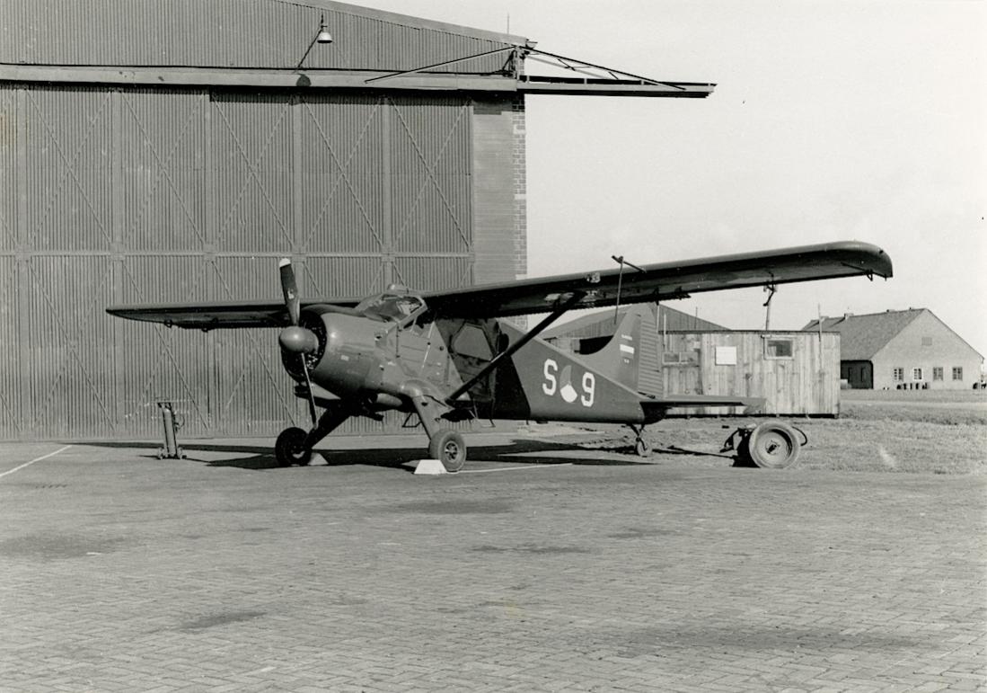 Naam: Foto 340. S-9. De Havilland Canada U-6A (L-20A) Beaver. 1100 breed.jpg
Bekeken: 233
Grootte: 116,6 KB