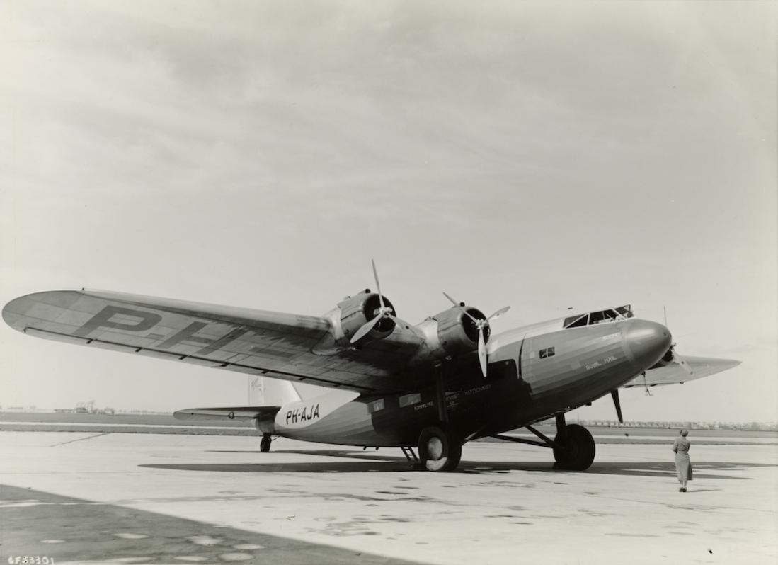 Naam: Foto 433. PH-AJA 'Arend'. Fokker F.XXXVI. 1100 breed.jpg
Bekeken: 934
Grootte: 55,5 KB