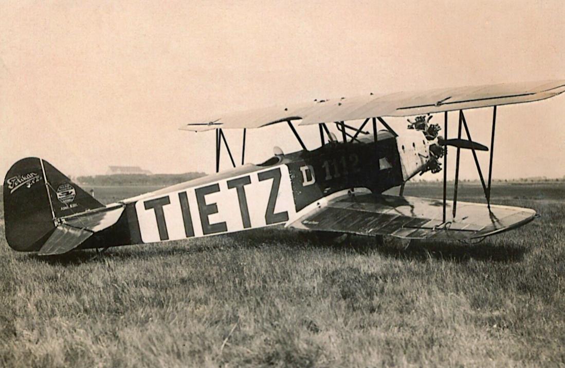 Naam: Foto 534. D-1112. Raka (= Raab-Katzenstein Flugzeugwerk) Rk IIa. 1100 breed.jpg
Bekeken: 187
Grootte: 108,5 KB