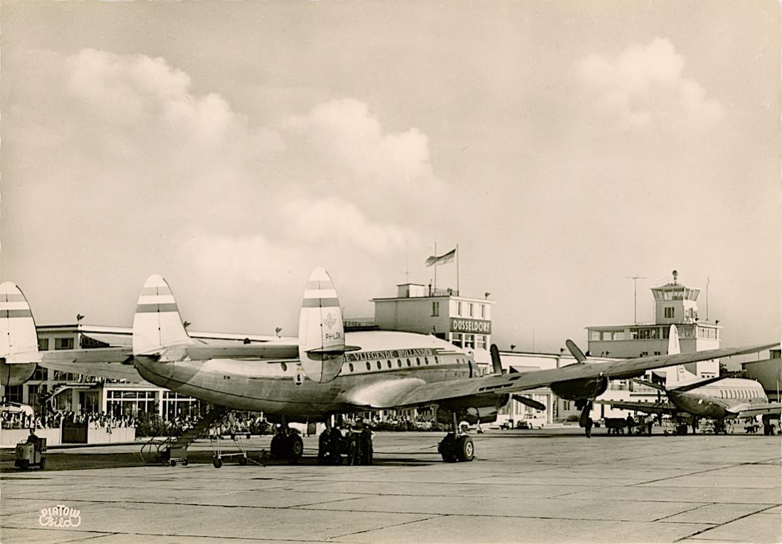 Naam: Kaart 914. PH-LDK 'Amsterdam' (eerder PH-TDK) Lockheed Constellation L-749 op Dsseldorf. 1100 b.jpg
Bekeken: 92
Grootte: 99,2 KB