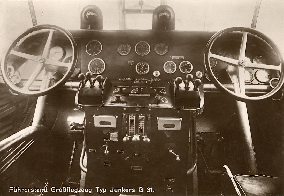 Naam: Foto 541. Cockpit Junkers G.31. 1100 breed.jpg
Bekeken: 3
Grootte: 113,9 KB