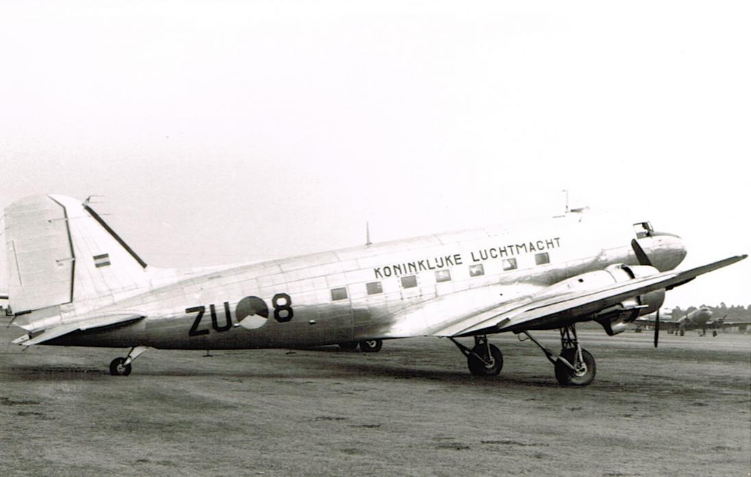 Naam: Foto 365. ZU-8 (eerder X-8). Douglas C-47B-35-DK Dakota. 1100 breed.jpg
Bekeken: 5
Grootte: 69,9 KB