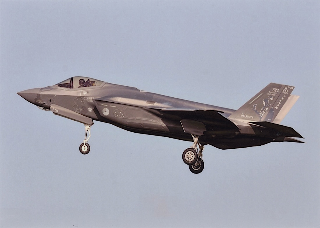 Naam: Foto 376. F-014. Lockheed Martin F-35A. 1100 breed.jpeg
Bekeken: 574
Grootte: 159,8 KB