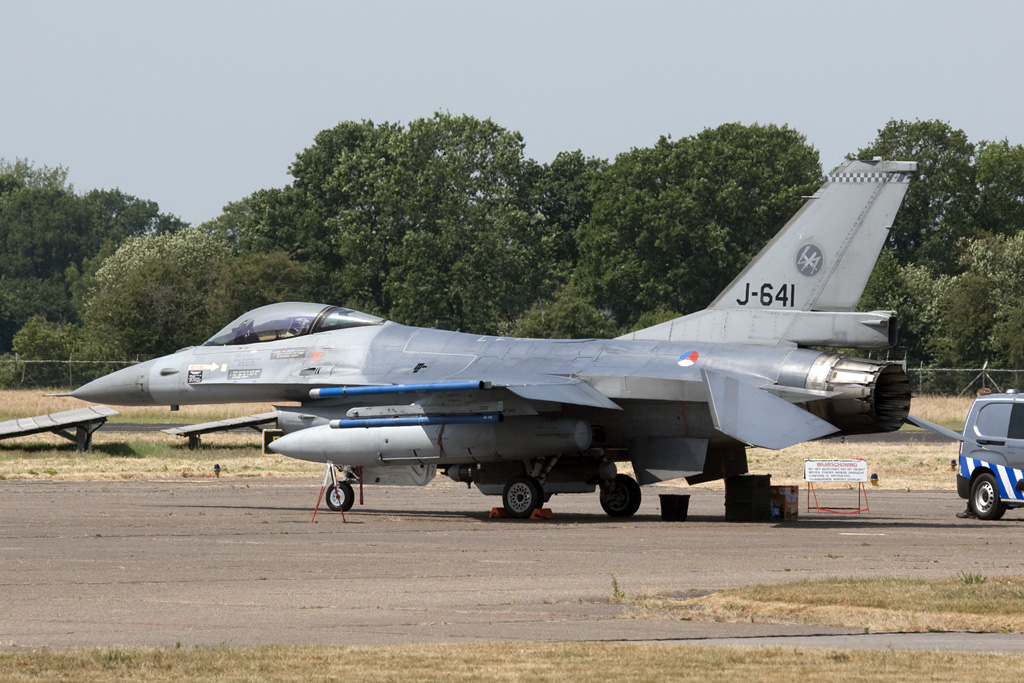 Naam: J-641_20jun23EHGG1.jpg
Bekeken: 1649
Grootte: 289,0 KB