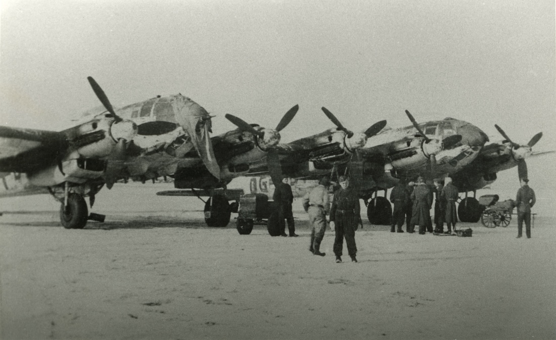 Naam: Foto 683. Heinkel He 111Z. 1100 breed.jpeg
Bekeken: 364
Grootte: 236,0 KB