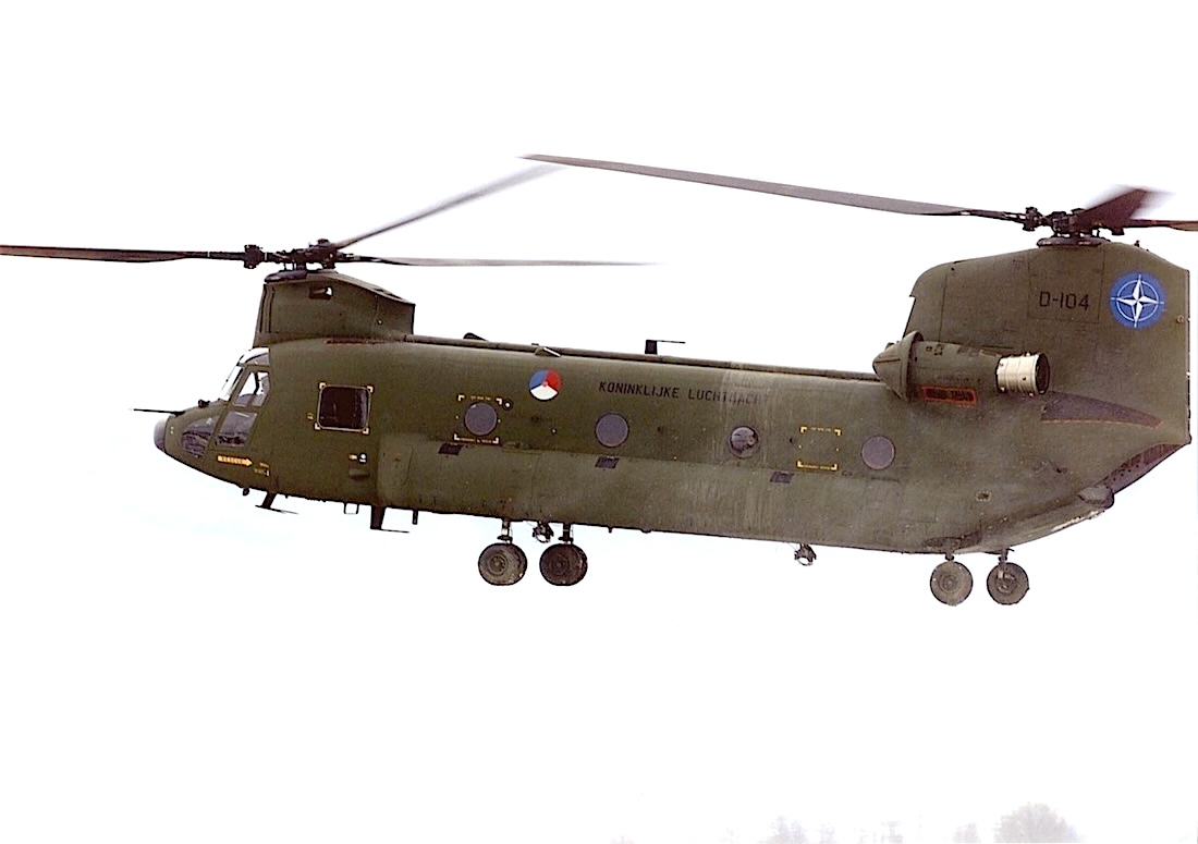 Naam: Foto 398. D-104. Boeing CH-47D Chinook. Neergestort op 31.10.2005 op 25 mijl ten NW van Bagram -.jpg
Bekeken: 55
Grootte: 117,7 KB