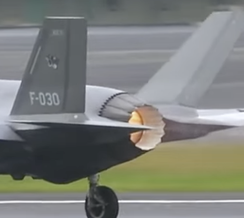 Naam: Scherm-afbeelding 2025-11-03 om 13.16.11.png
Bekeken: 85
Grootte: 196,3 KB