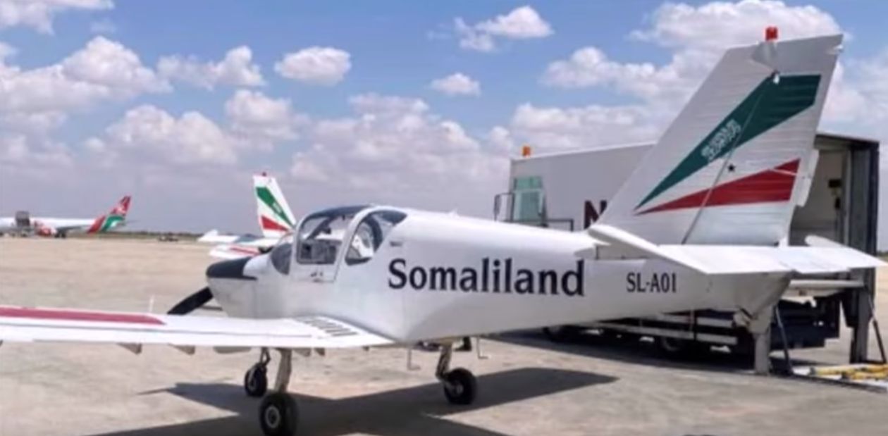 Naam: UTVA-75 (d).jpg
Bekeken: 22
Grootte: 72,3 KB