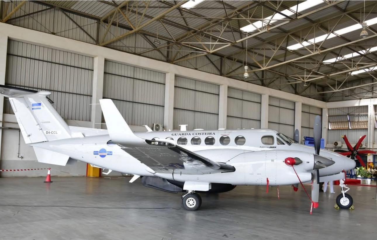 Naam: b350.jpg
Bekeken: 16
Grootte: 126,1 KB